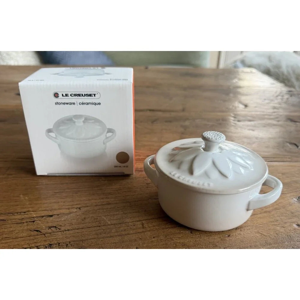 Le Creuset Stoneware Sunflower Relief 8 oz Mini Cocotte w/ lid Meringue NEW NIB